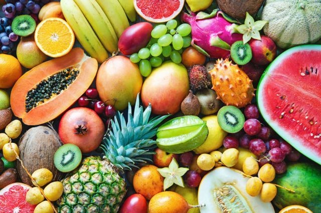 Giá thực phẩm ngày 19/4: Các loại trái cây trong mùa thu hoạch giá rẻ tại chợ dân sinh