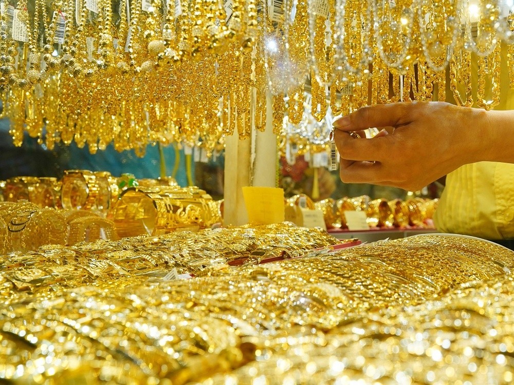 Giá vàng và tỷ giá ngoại tệ ngày 27/4: Vàng SJC ở mức 67 triệu đồng/lượng, USD tăng nhẹ