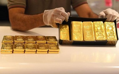 Giá vàng và tỷ giá ngoại tệ ngày 4/5: Vàng trong nước giảm mạnh, USD đứng yên