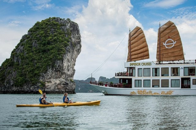 Tính chung 9 tháng của năm 2022, ngành du lịch Việt Nam đã đón 1.650.000 lượt khách quốc tế. Ảnh: VGP/DA