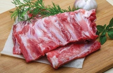 Giá lợn hơi ngày 1/11 tại miền Nam leo cao, giá thịt lợn ổn định