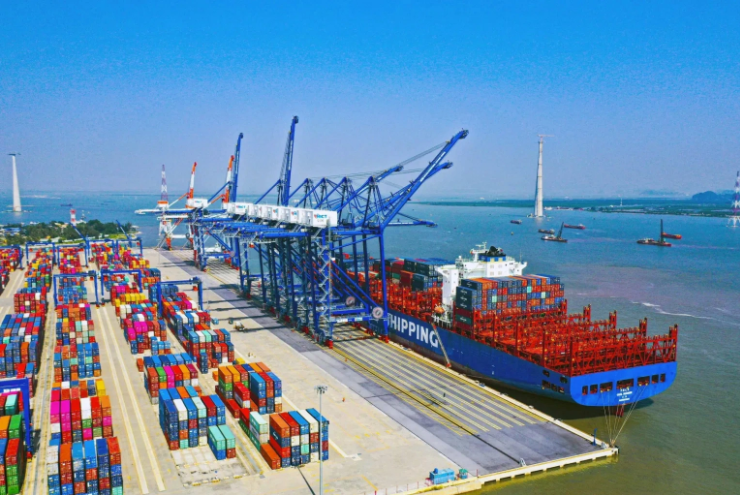 Sản lượng hàng hóa qua cảng biển Việt Nam tăng 3%