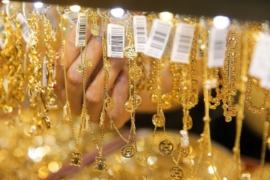 Dự báo giá vàng tuần tới từ 21-26/11/2022: Vàng trong nước tăng cao, nhà đầu tư nên thận trọng