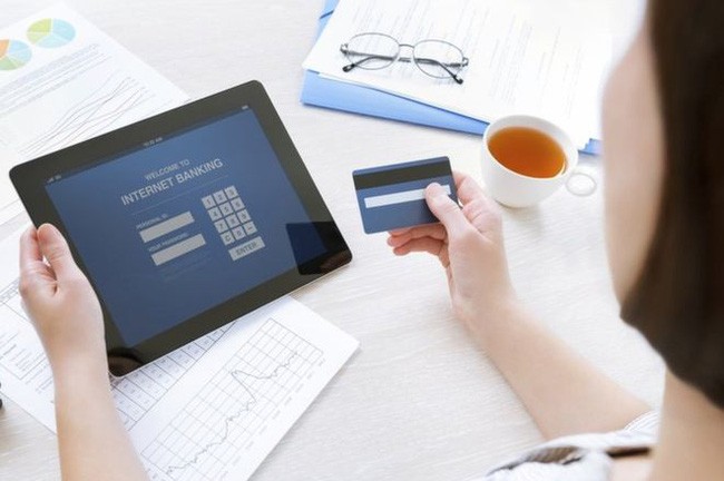 Người dân có thể mở thẻ ngân hàng bằng hình thức online từ 1/1/2022,