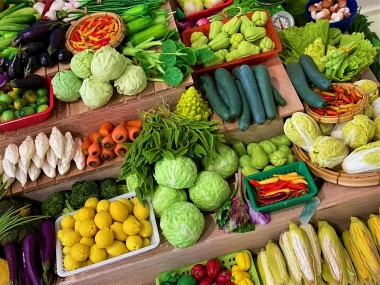 Giá thực phẩm ngày 20/12: Rau củ quả ghi nhận nhiều loại trái cây rớt giá