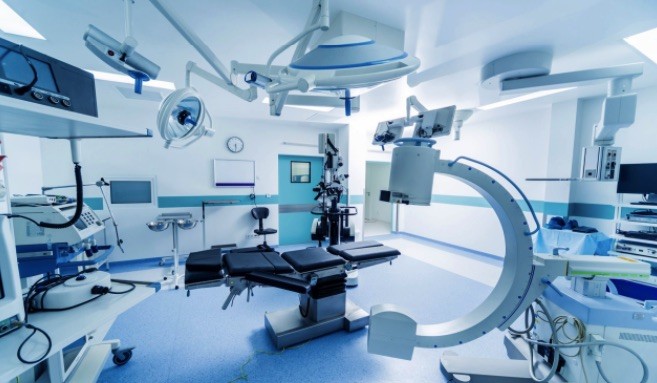 Các cơ sở kiểm định trang thiết bị y tế có trách nhiệm thực hiện việc kiểm định an toàn và tính năng kỹ thuật của trang thiết bị y tế