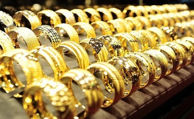 Giá vàng và tỷ giá ngoại tệ ngày 13/12: Giá vàng SJC tăng cao, USD giảm thêm 2 đồng