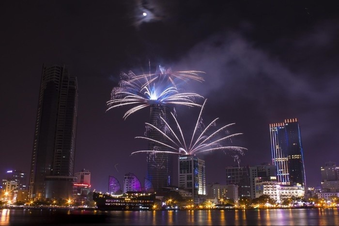 Top những điểm ngắm pháo hoa Tết Dương lịch 2023 đẹp nhất tại TP Hồ Chí Minh