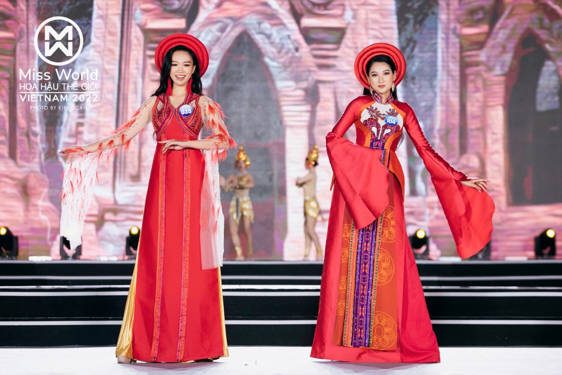 Miss World Vietnam 2022: Nghệ thuật kiến trúc Bình Định tái hiện trong tà áo dài Việt