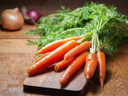 Cà rốt là một loại rau củ có nhiều chất dinh dưỡng tốt cho sức khỏe.