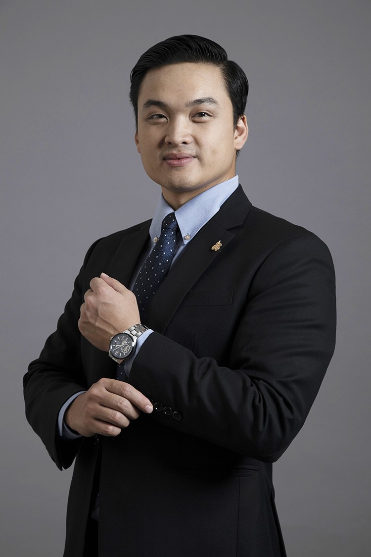 Ông Lê Viết Hiếu được bầu giữ vị trí Phó Chủ tịch Tập đoàn Hòa Bình.