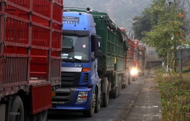 Lào Cai: Hơn 1.000 phương tiện chở hàng 'mắc kẹt' tại cửa khẩu