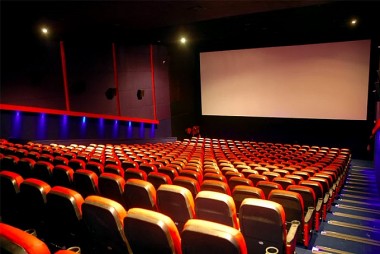 Rạp chiếu phim Việt đồng loạt kiến nghị xin được hoạt động sau 0h