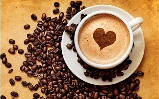 Giá cà phê hôm nay 11/8 thu mua trong khoảng 36.800 - 37.700 đồng/kg.