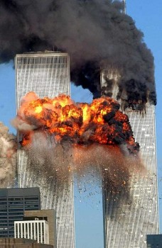 Hồi ức đau thương của vụ khugr bố 11/09 qua những bức ảnh