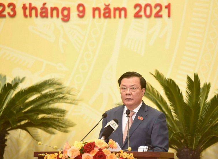 Ông Đinh Tiến Dũng, Bí thư Thành ủy Hà Nội phát biểu tại phiên khai mạc kỳ họp.