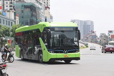 Hai tuyến xe buýt điện tại Hà Nội dự kiến hoạt động vào tháng 10