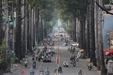 Hình ảnh TP Hồ Chí Minh trong ngày đầu nới lỏng giãn cách xã hội