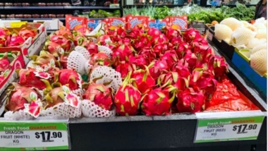Thanh long Việt Nam được bày bán trong nhiều siêu thị ở Australia