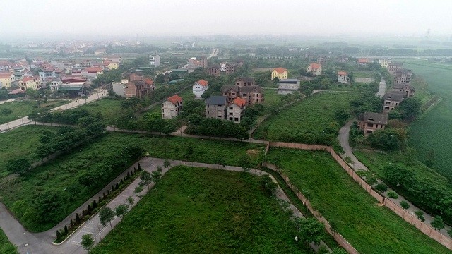 Nhiều diện tích đất liền kề, biệt thự tại khu đô thị Hà Phong bị bỏ hoang nhiều năm.