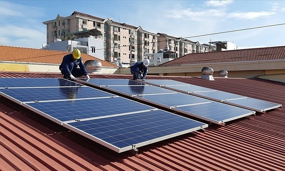 Phát hiện nhiều sai phạm trong phát triển điện mặt trời mái nhà - Ảnh 1.