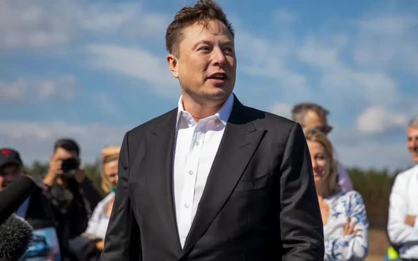 Nhà đầu tư lo sợ đỉnh điểm: Elon Musk nợ như chúa chổm, 'đánh bạc' với cổ phiếu Tesla - Ảnh 1.