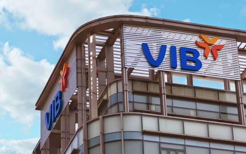 Vợ Phó tổng giám đốc ngân hàng VIB đăng ký bán 1,9 triệu cổ phiếu