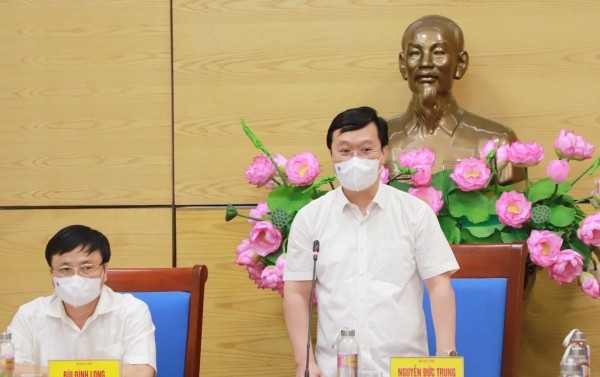 Nghệ An đã tổ chức họp khẩn ngày 7/6 và quyết định trên được Chủ tịch UBND tỉnh Nghệ An - ông Nguyễn Đức Trung đưa ra trong cuộc họp