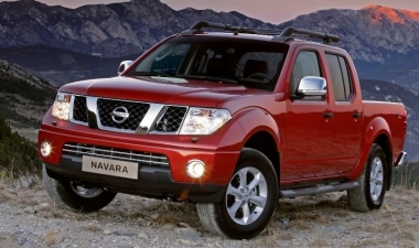 Triệu hồi Nissan Navara và Titan do lỗi hộp số