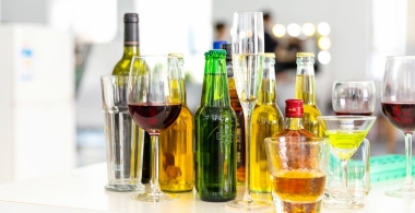 TP.HCM tăng cường kiểm tra các cơ sở sản xuất kinh doanh rượu, đồ uống có cồn