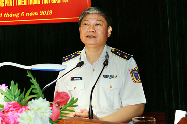 Thủ tướng cách chức Tư lệnh Cảnh sát biển Việt Nam với trung tướng Nguyễn Văn Sơn do có những vi phạm, khuyết điểm nghiêm trọng trong công tác.