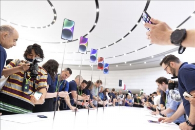 Tại sao Apple tăng giá iPhone ở các thị trường khác trừ Mỹ, Trung Quốc?
